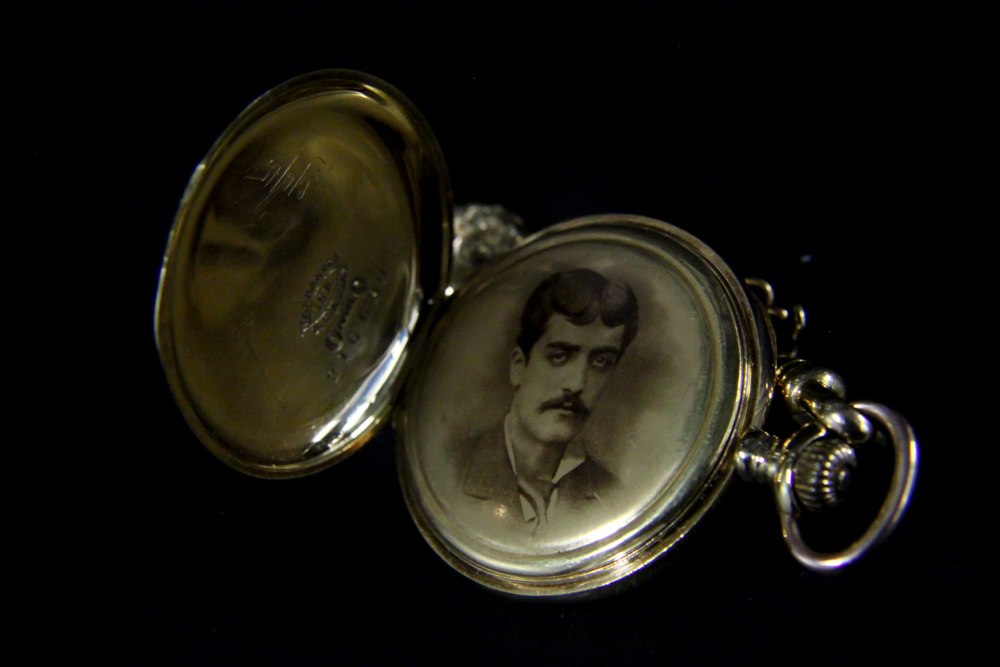 Waltham Cronometro Victoria Pocket Watch in 18K Gold Case with 14K Gold Fob with Green Stone and Key