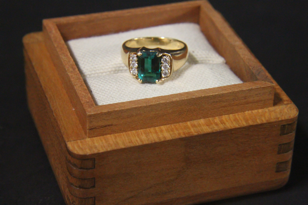 James Avery 18K Yellow Gold and Synthetic Emerald Ring