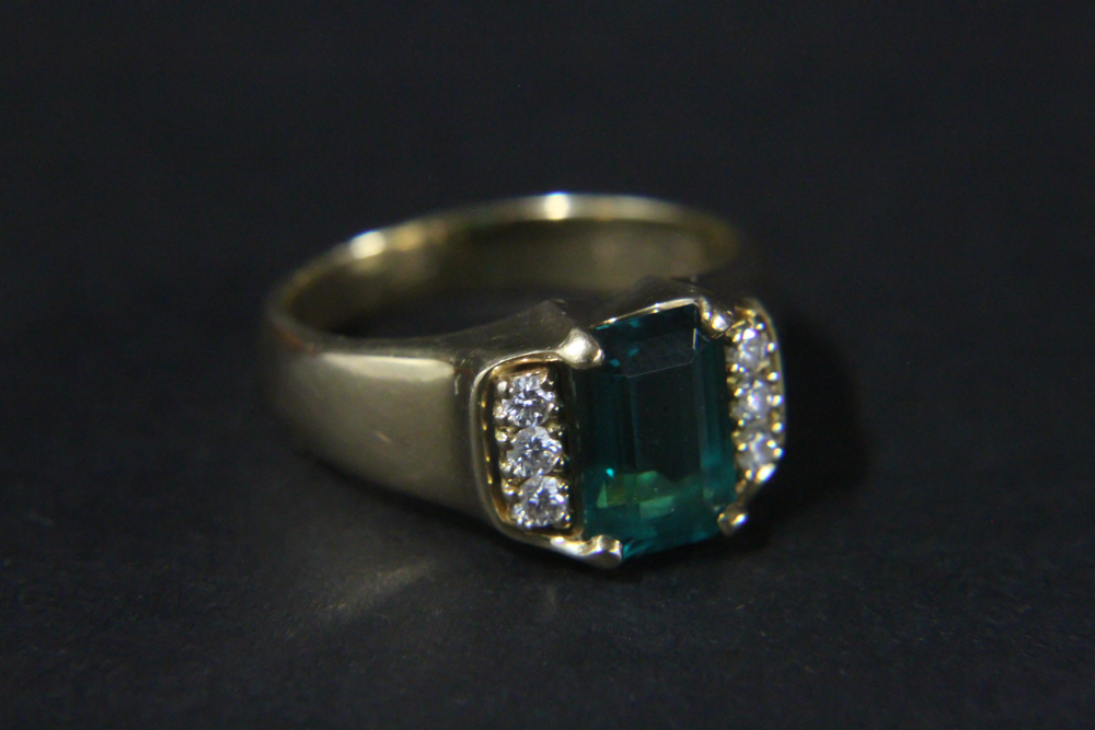 James Avery 18K Yellow Gold and Synthetic Emerald Ring