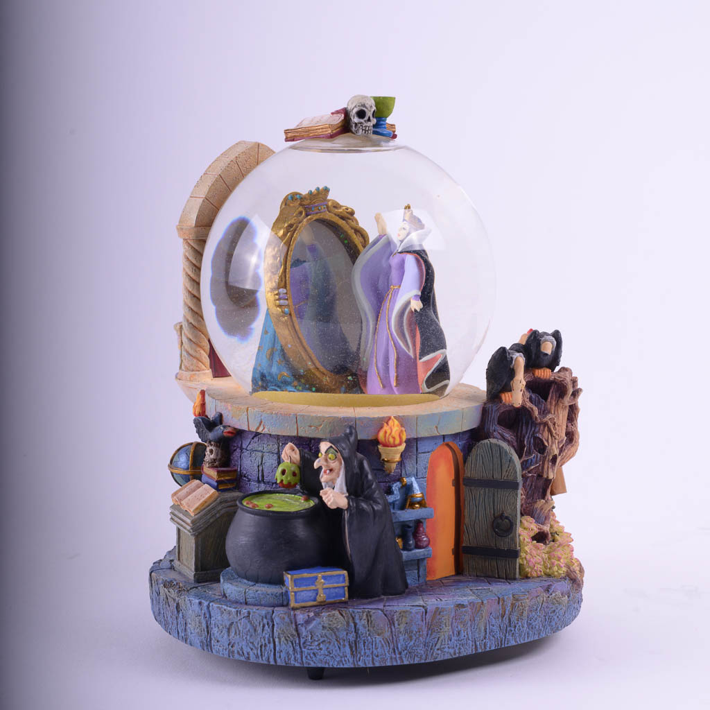 Disney Theme Musical Snow Globes