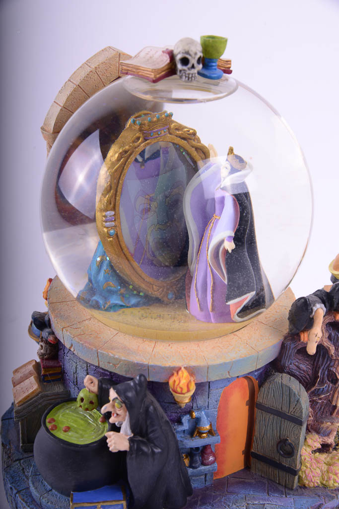 Disney Theme Musical Snow Globes