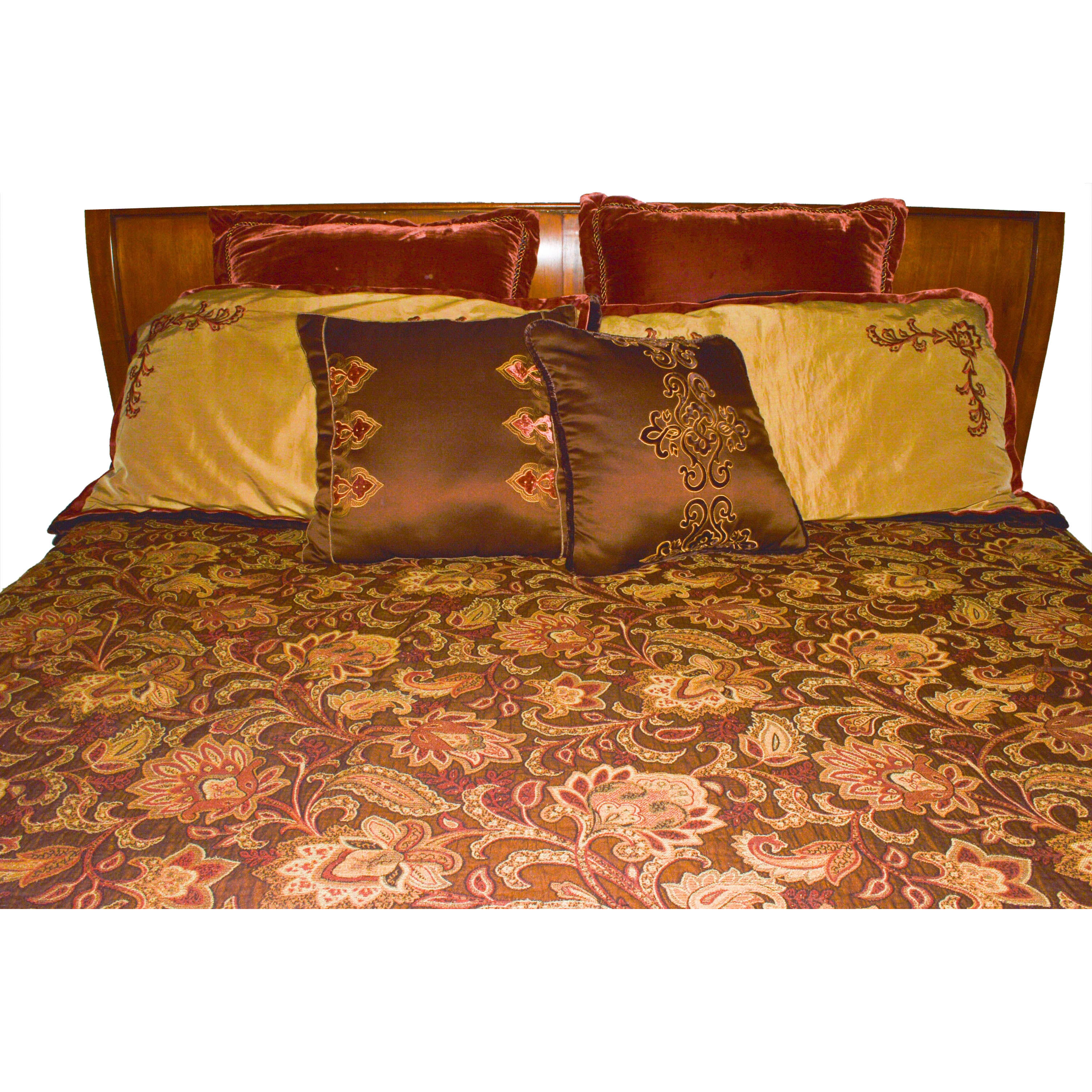 King Size Bedding Ensemble and Pillows