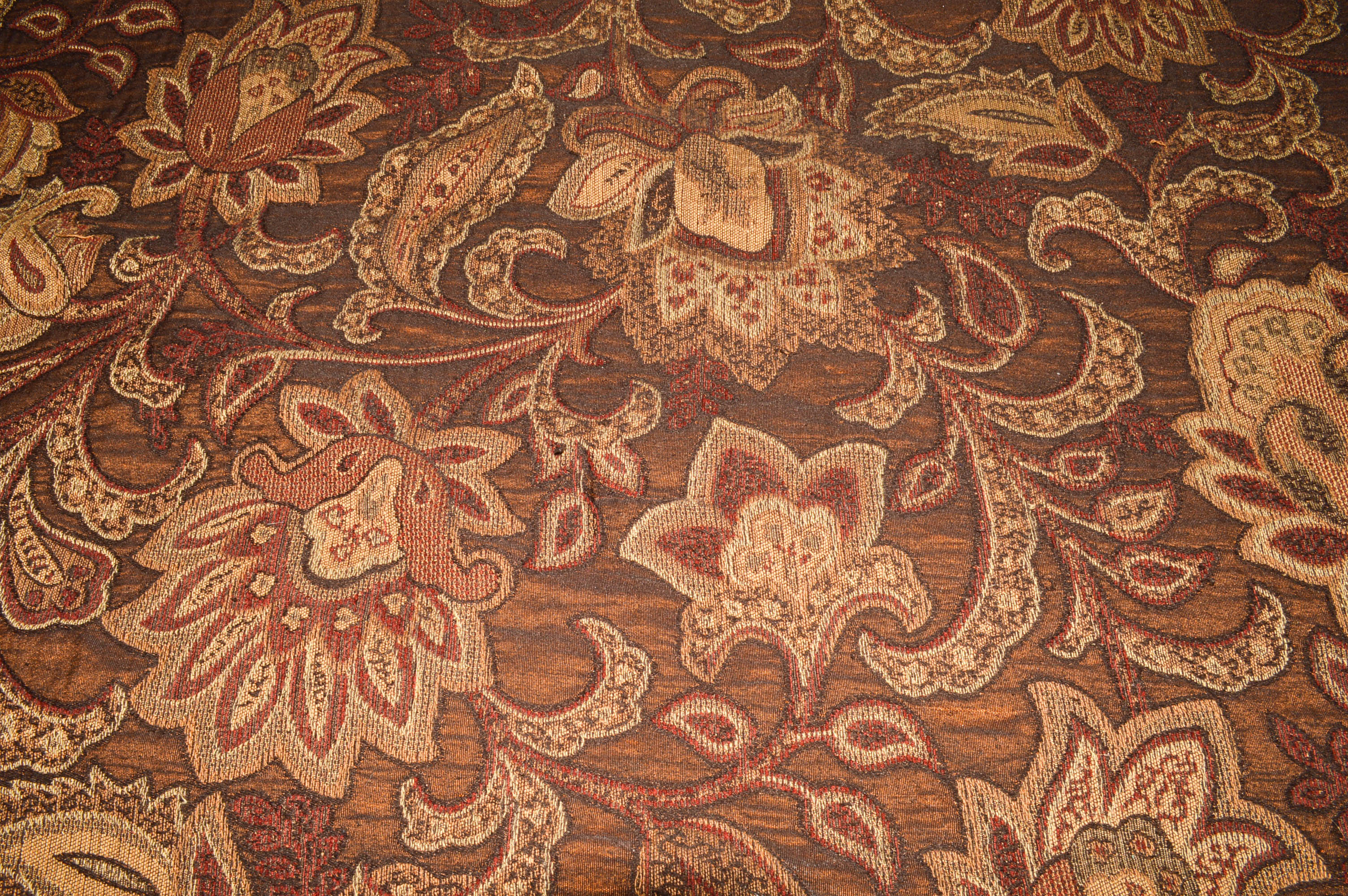 King Size Bedding Ensemble and Pillows