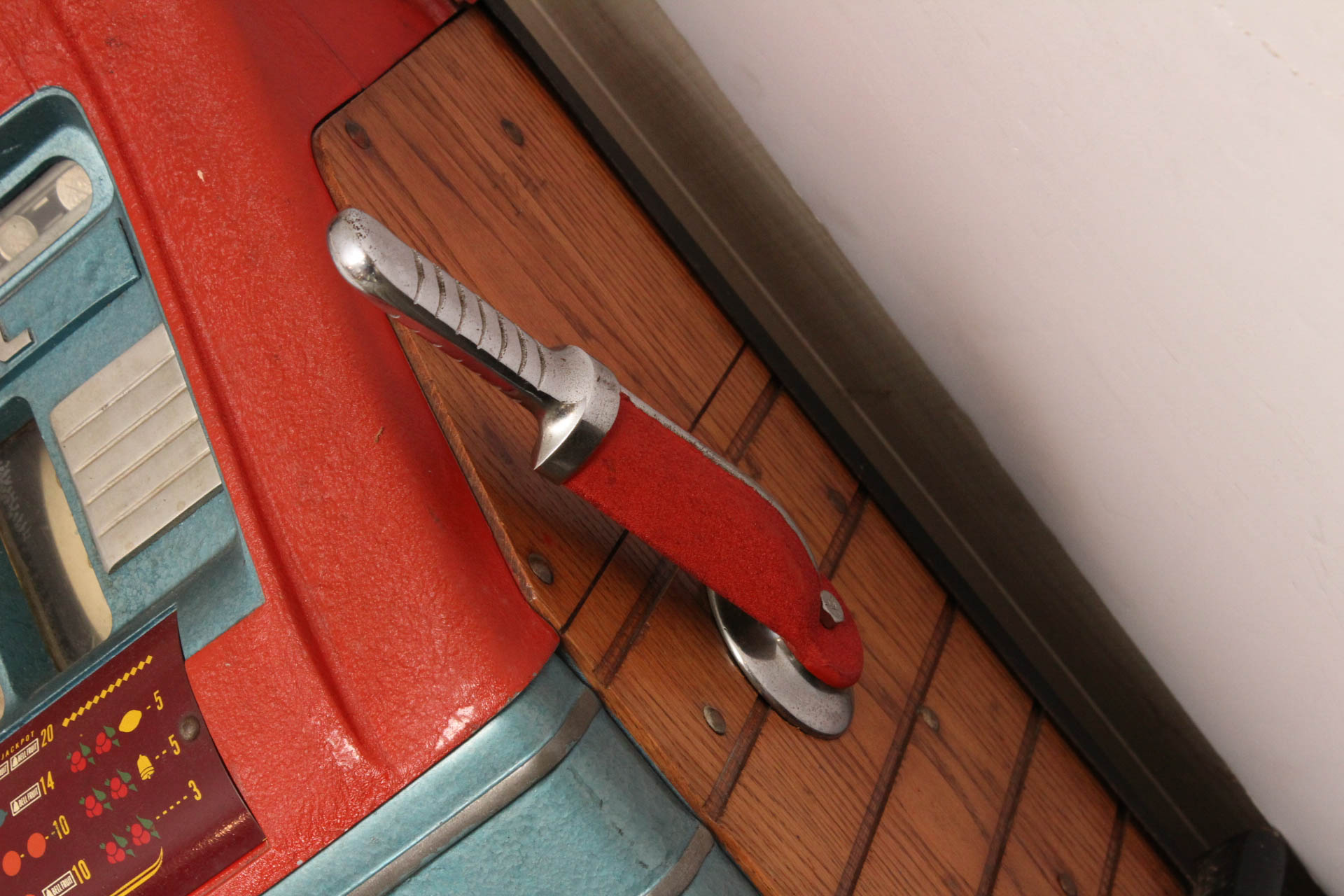 Jewel Ten Cent Slot Machine