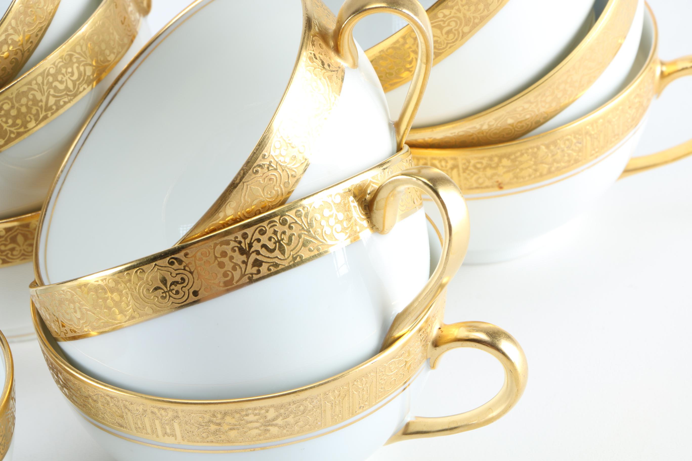 Circa 1905 Théodore Haviland and Thomas Porcelain Set