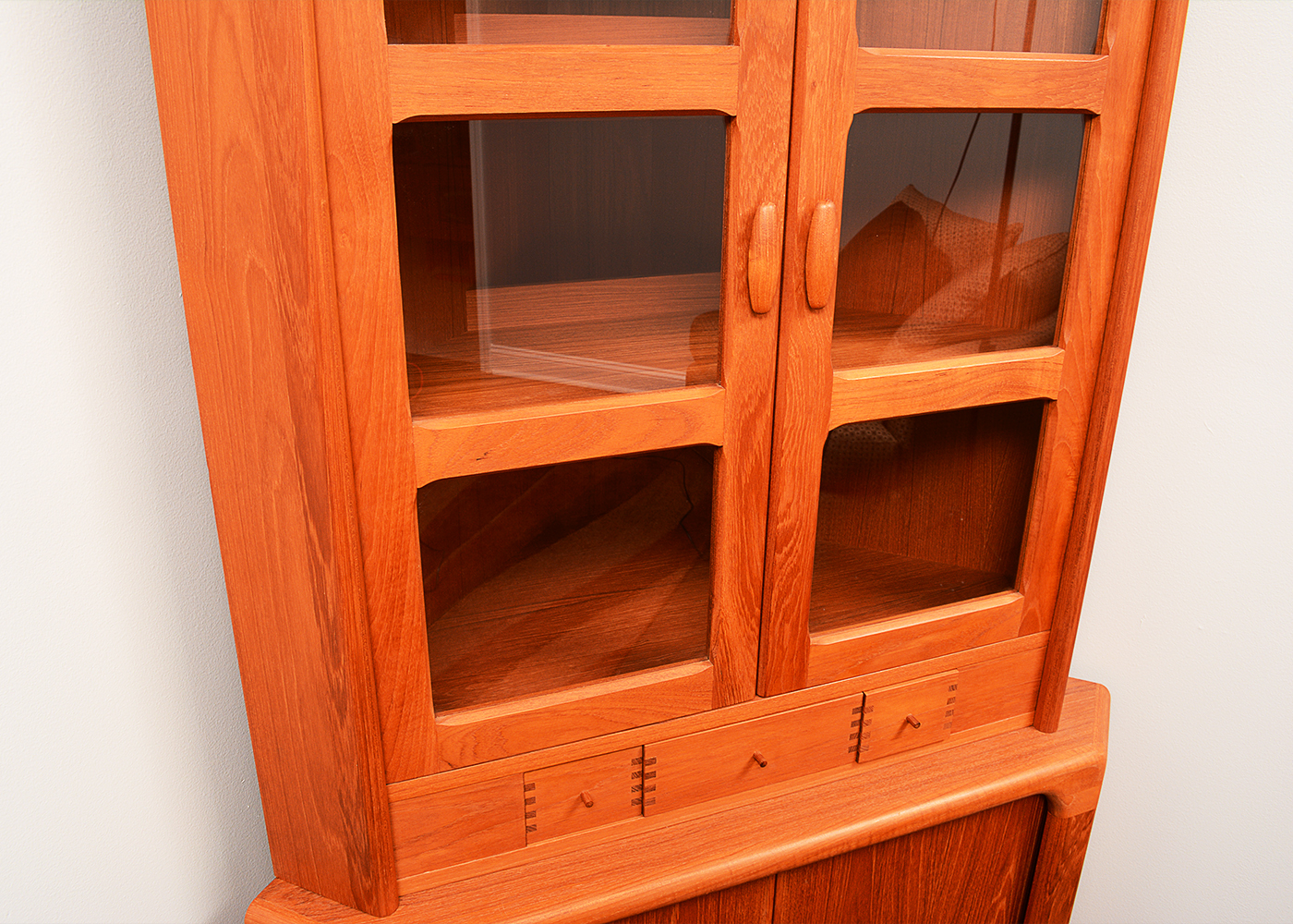 Mid Century Modern Illuminated Corner Cabinet