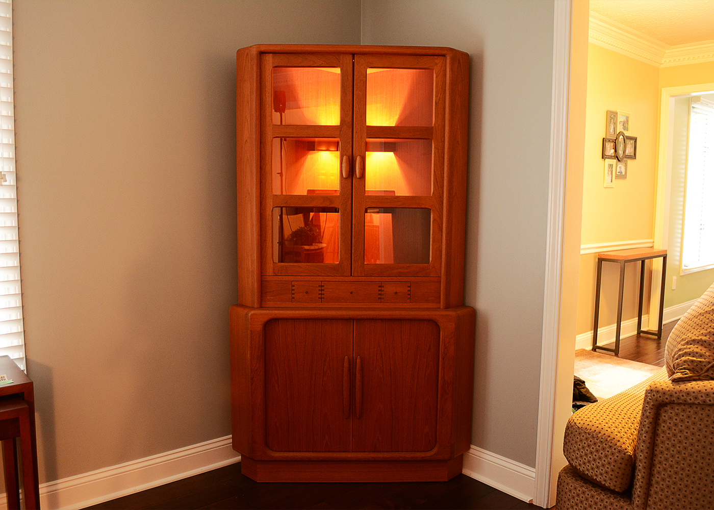 Mid Century Modern Illuminated Corner Cabinet