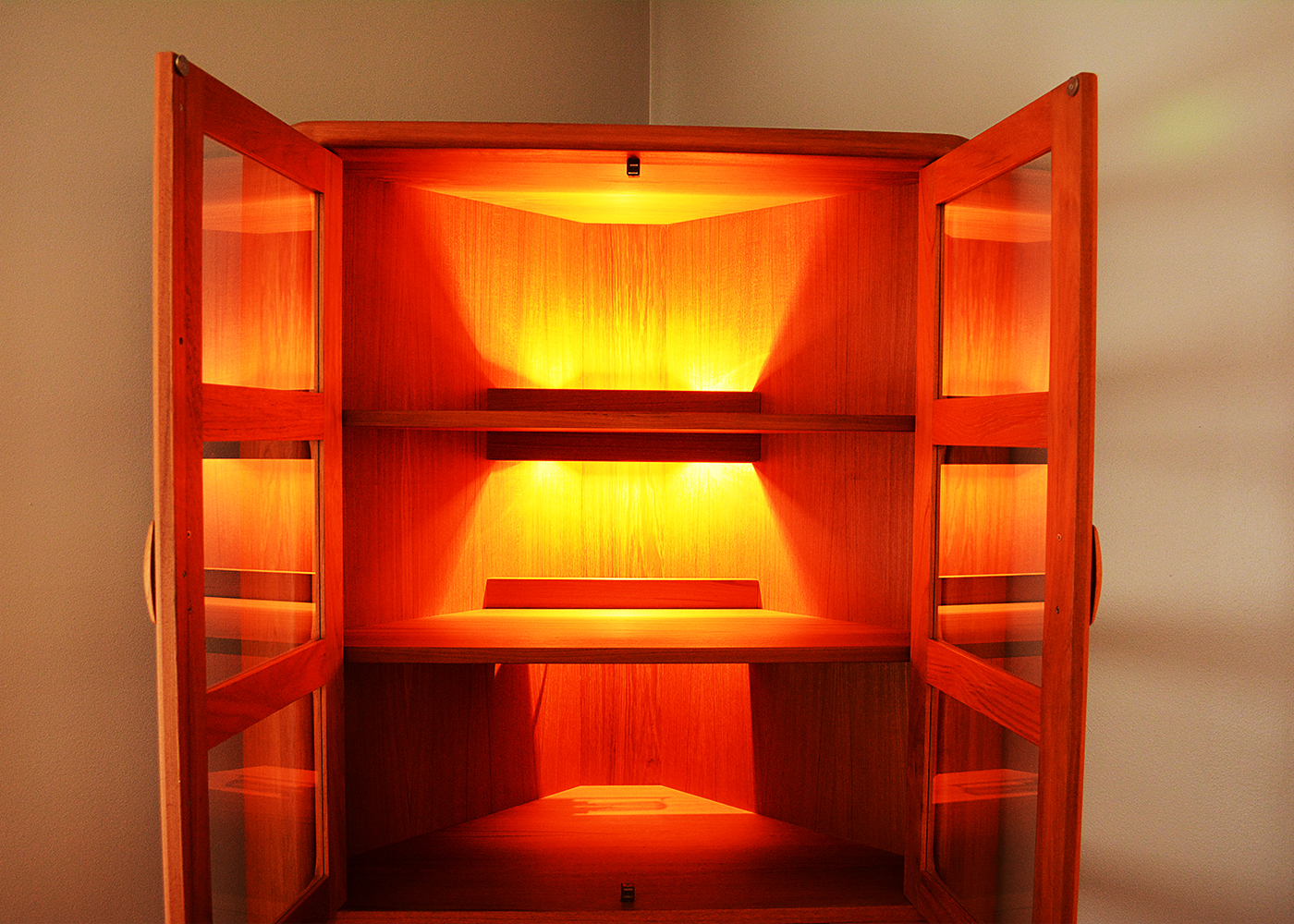 Mid Century Modern Illuminated Corner Cabinet
