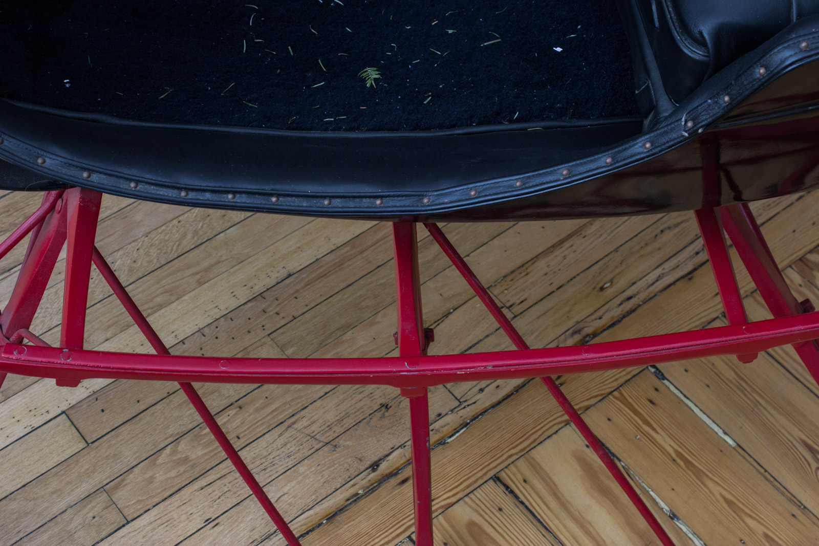 Fully Restored Sleigh with Tufted Leather Seat