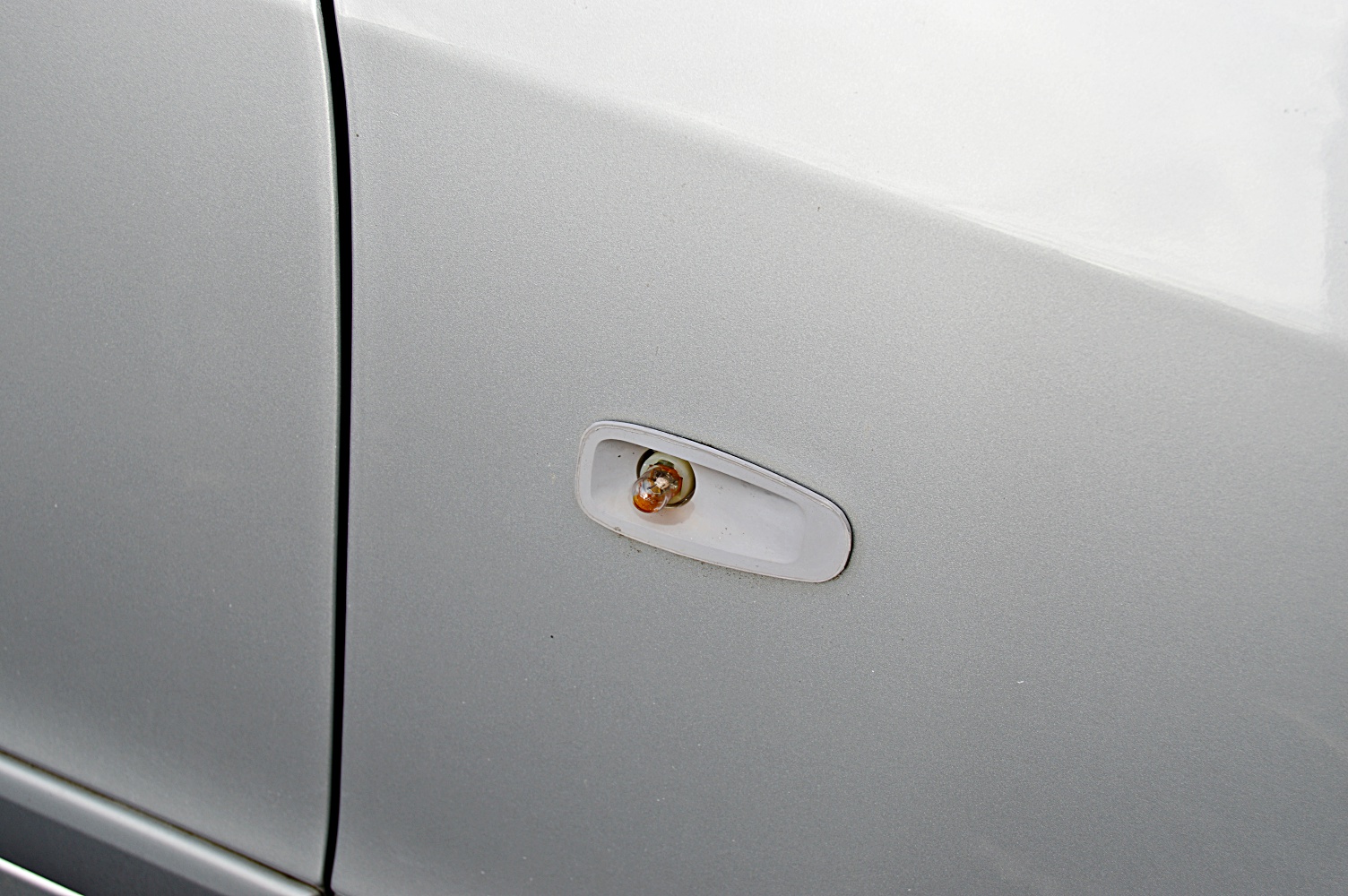 1998 Mercedes-Benz CLX 320 Sedan