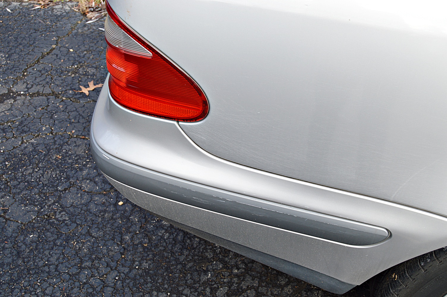 1998 Mercedes-Benz CLX 320 Sedan