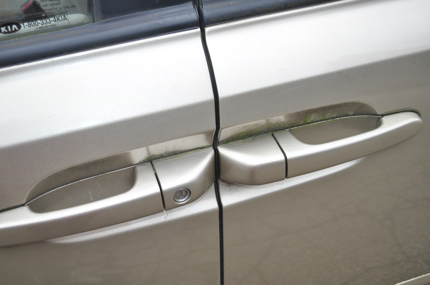 2007 Kia Sedona LX Minivan