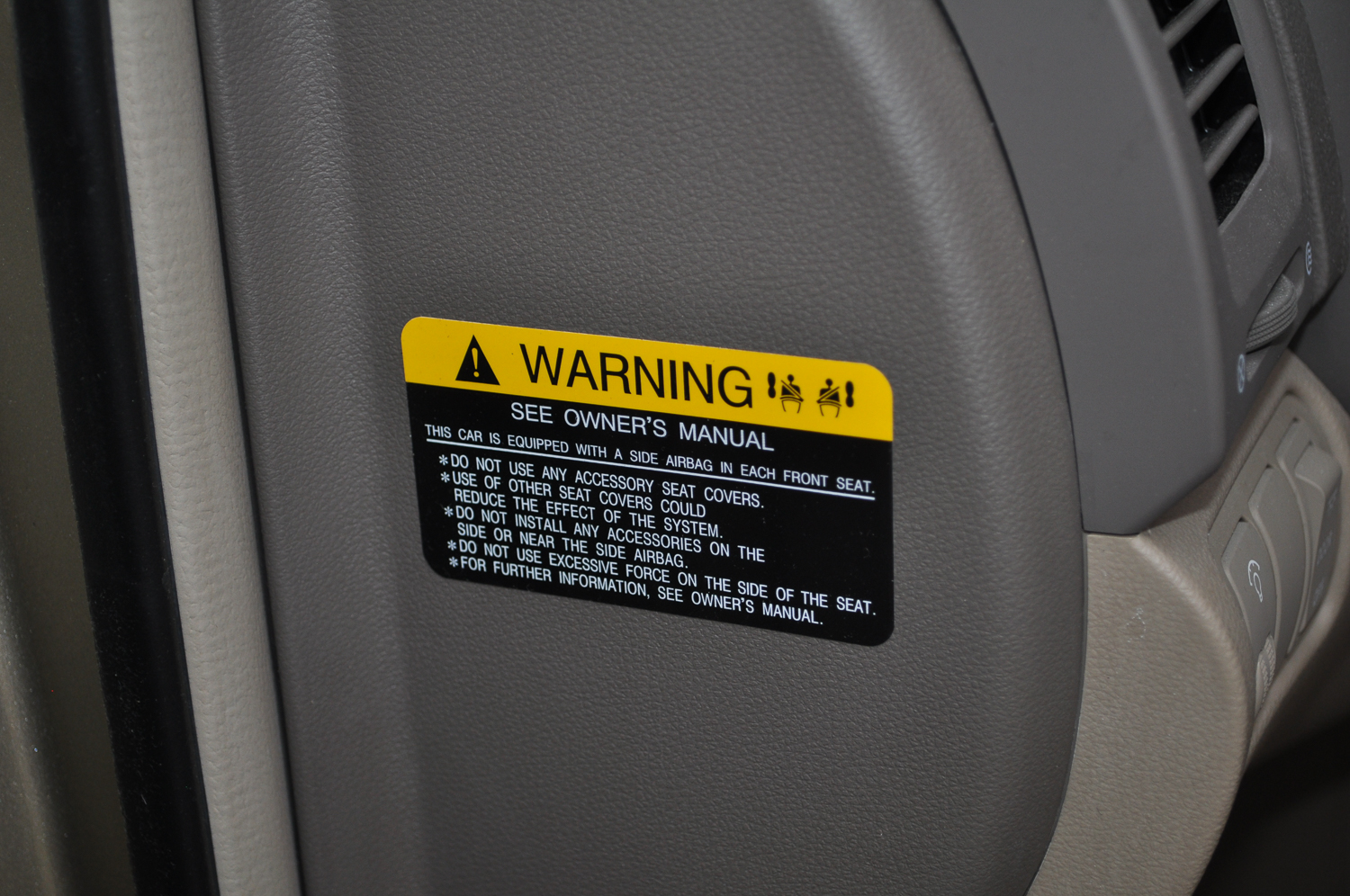 2007 Kia Sedona LX Minivan