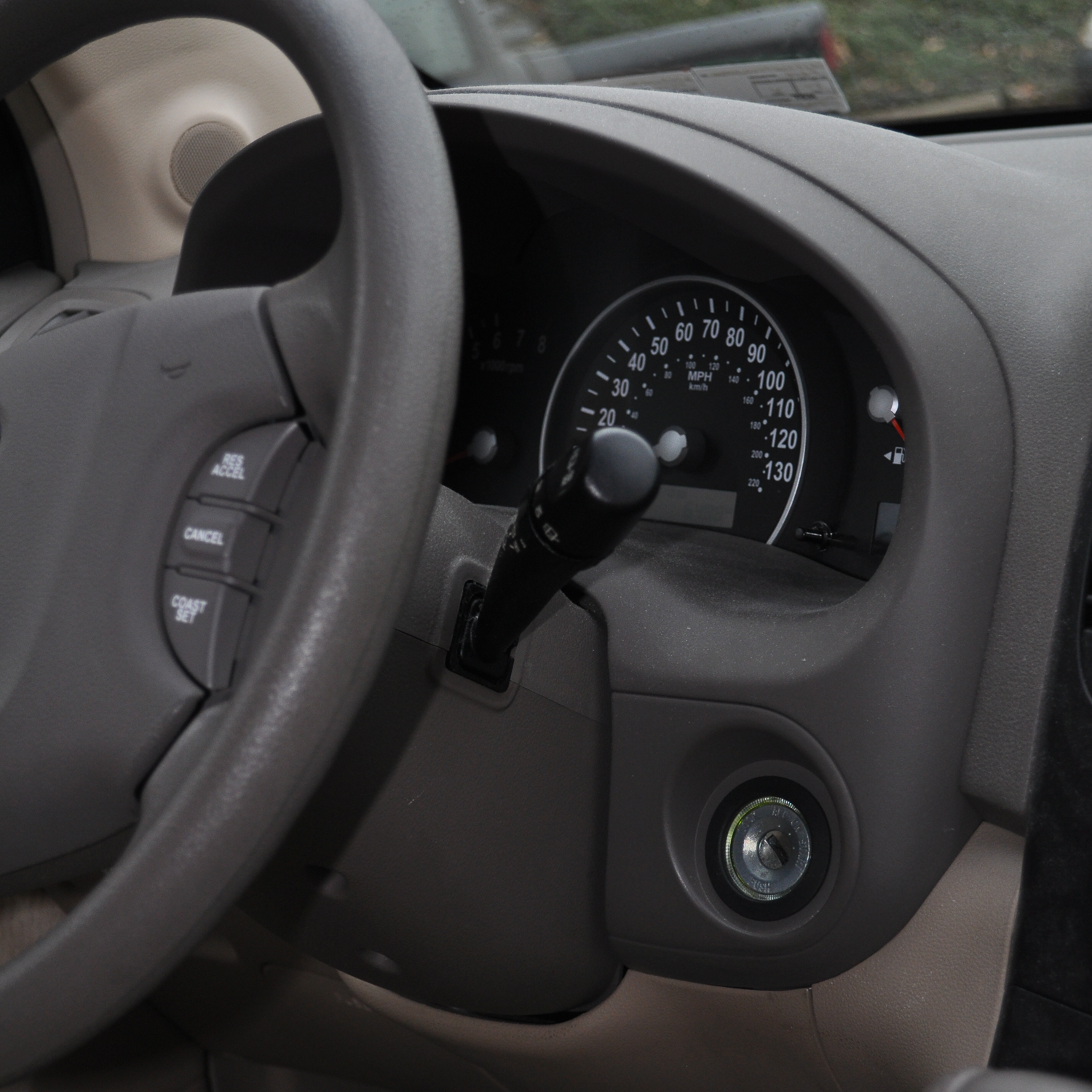 2007 Kia Sedona LX Minivan