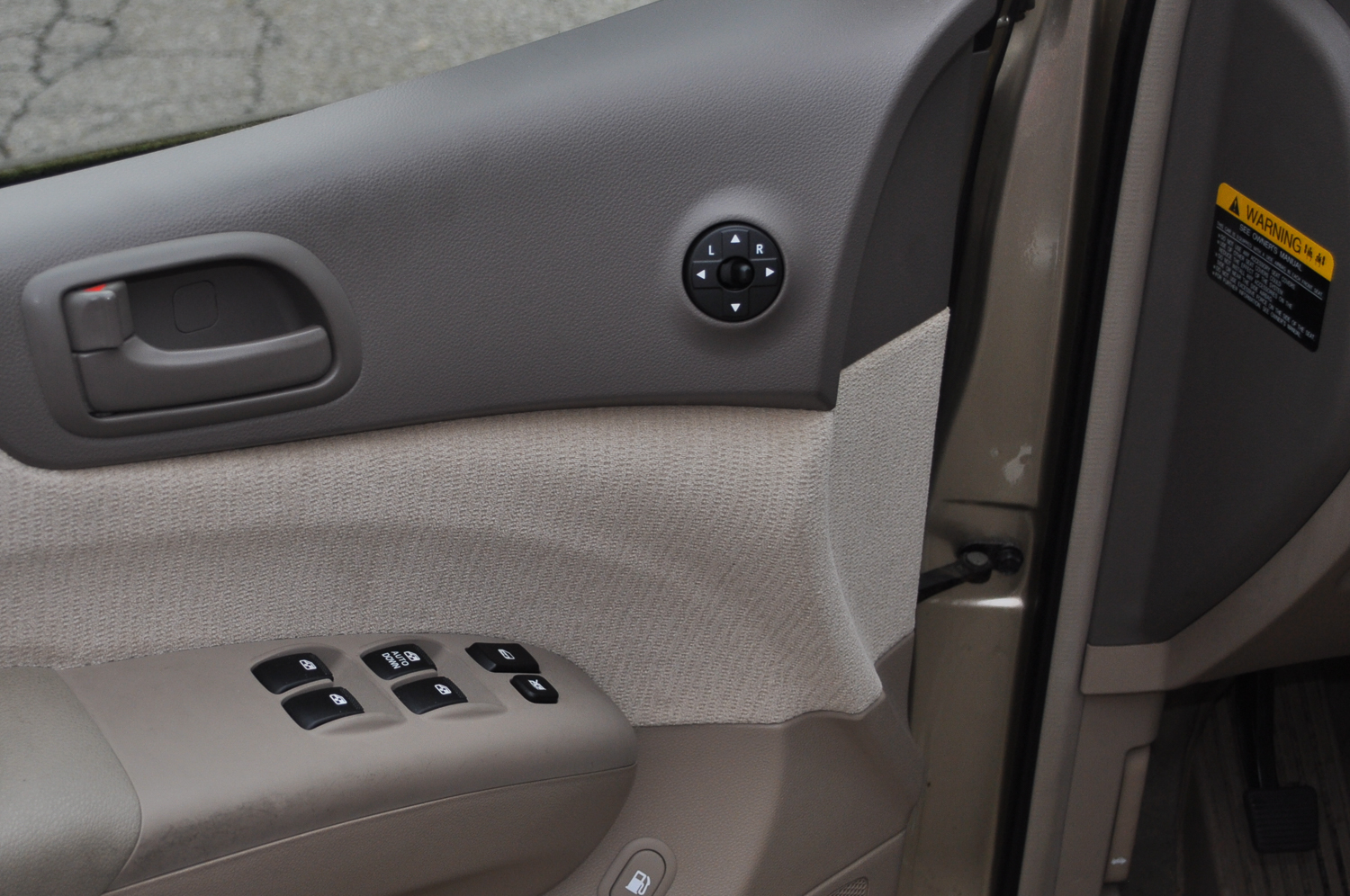 2007 Kia Sedona LX Minivan