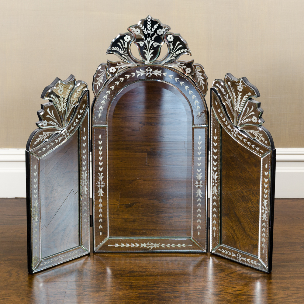 Venetian Style Trifold Boudoir Mirror