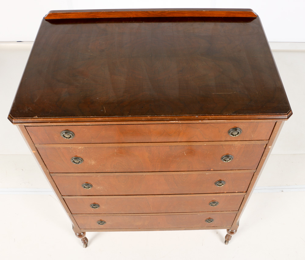 Vintage Chest of Drawers