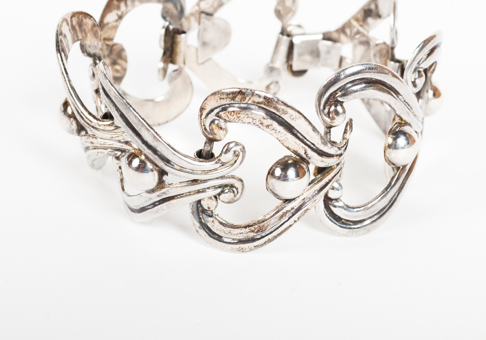 Sterling Silver Heart Shaped Link Bracelet