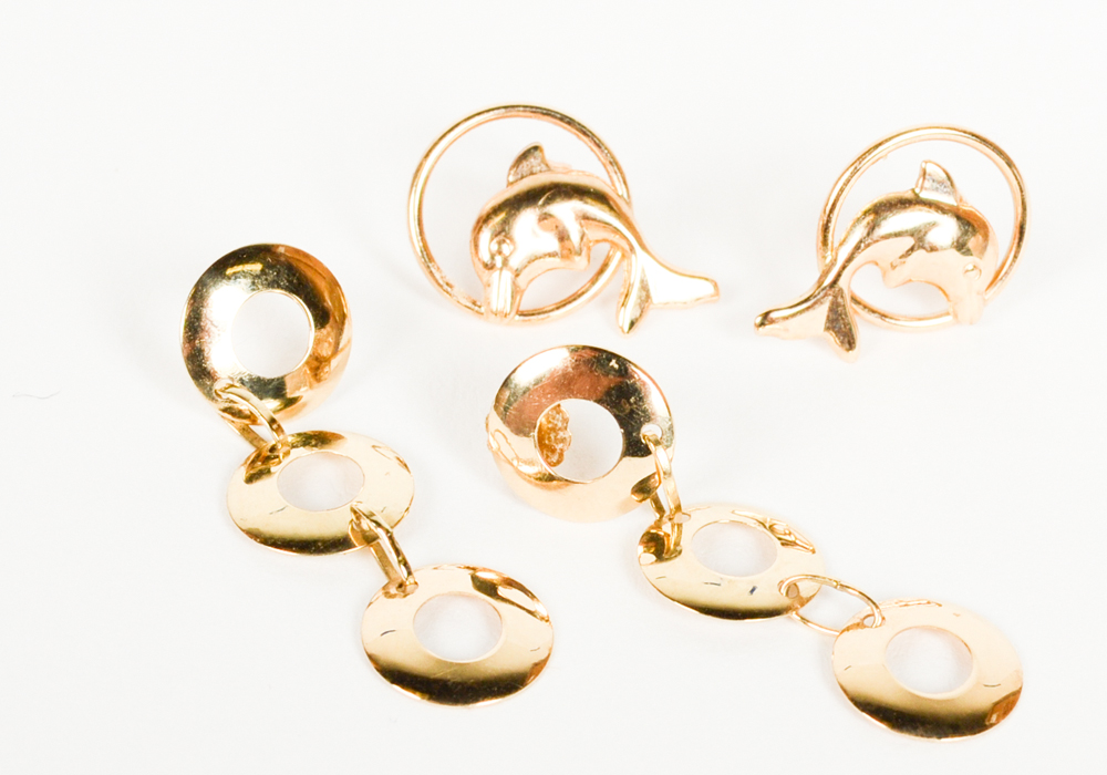 Large Group of 14K Yellow Gold Earrings and Pendant