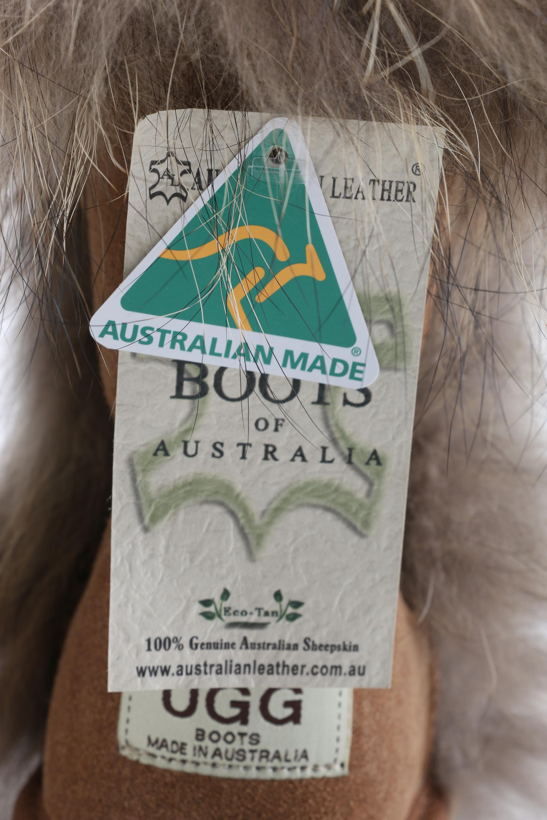 Women's Ugg Boots With Fox Fur Trim Size 6