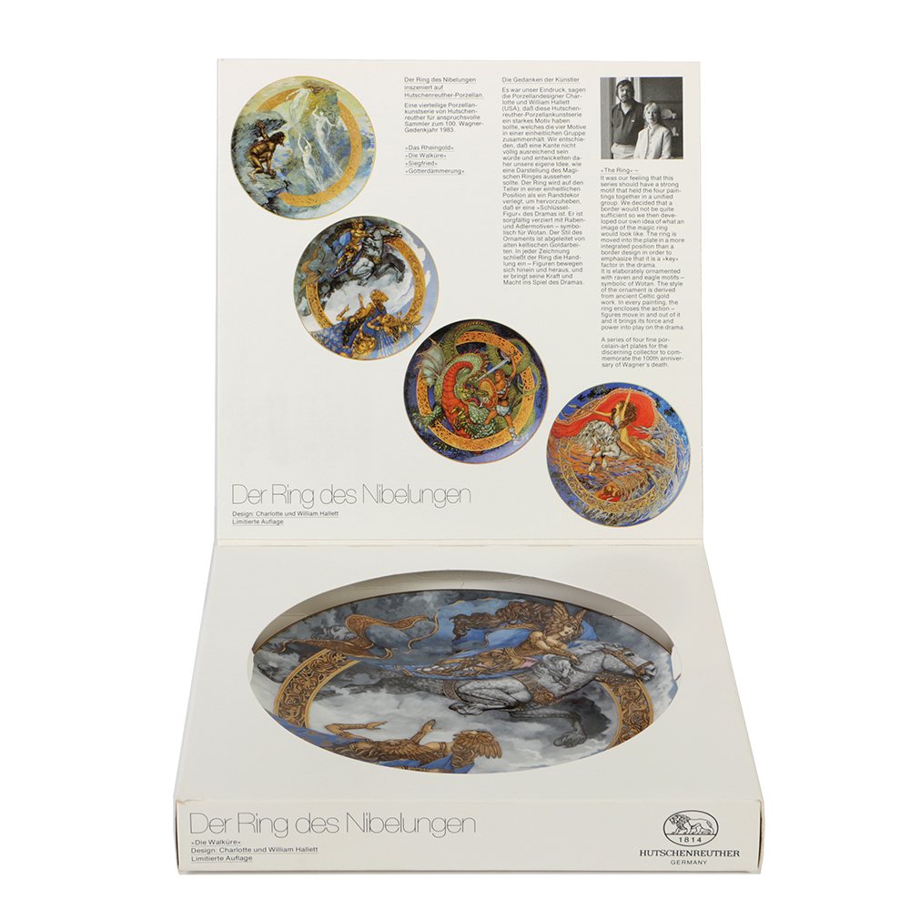 Vintage Hutschenreuther German Fine Porcelain Plate "Die Walküre" from the Series "Der Ring des Nibelungen"