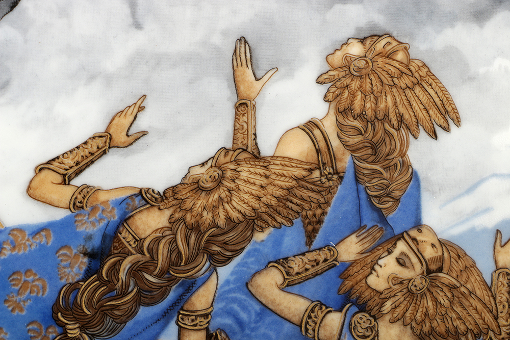 Vintage Hutschenreuther German Fine Porcelain Plate "Die Walküre" from the Series "Der Ring des Nibelungen"