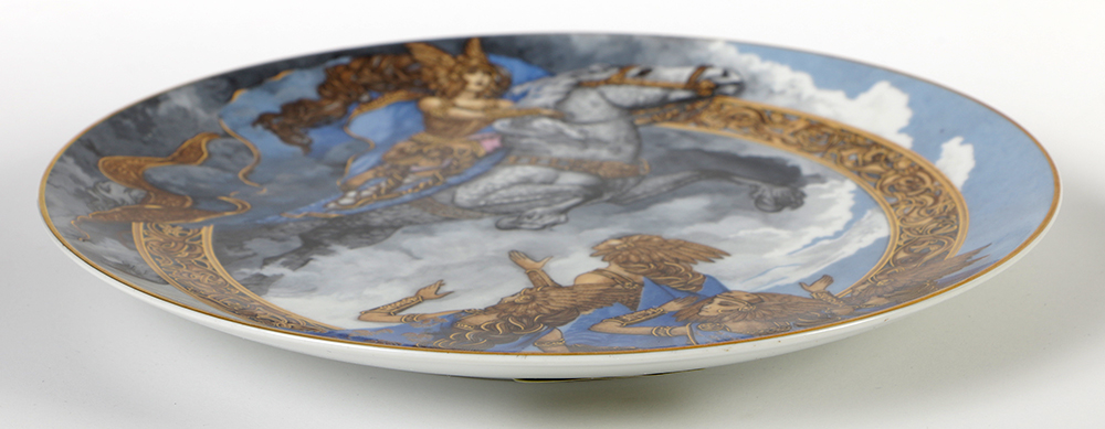 Vintage Hutschenreuther German Fine Porcelain Plate "Die Walküre" from the Series "Der Ring des Nibelungen"