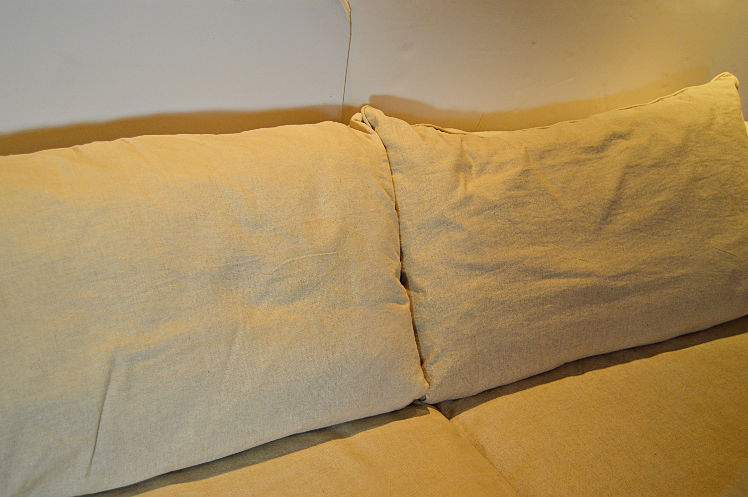 Linen-Slipcovered Sofa with Down/Feather-Filled Cushions