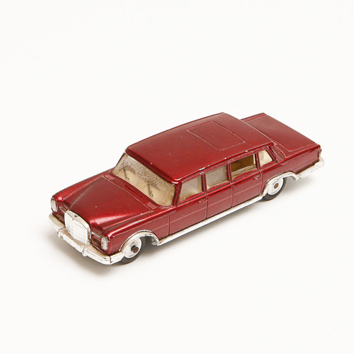 Die-Cast and Resin Corgi Toys Mercedes-Benz 600 Pullman Limousine