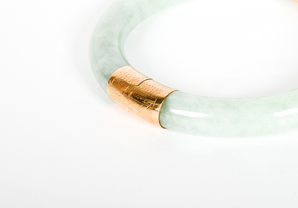 14K Yellow Gold Nephrite Jade Bangle Bracelet