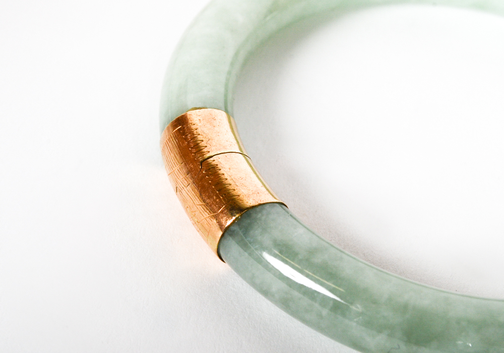 14K Yellow Gold Nephrite Jade Bangle Bracelet