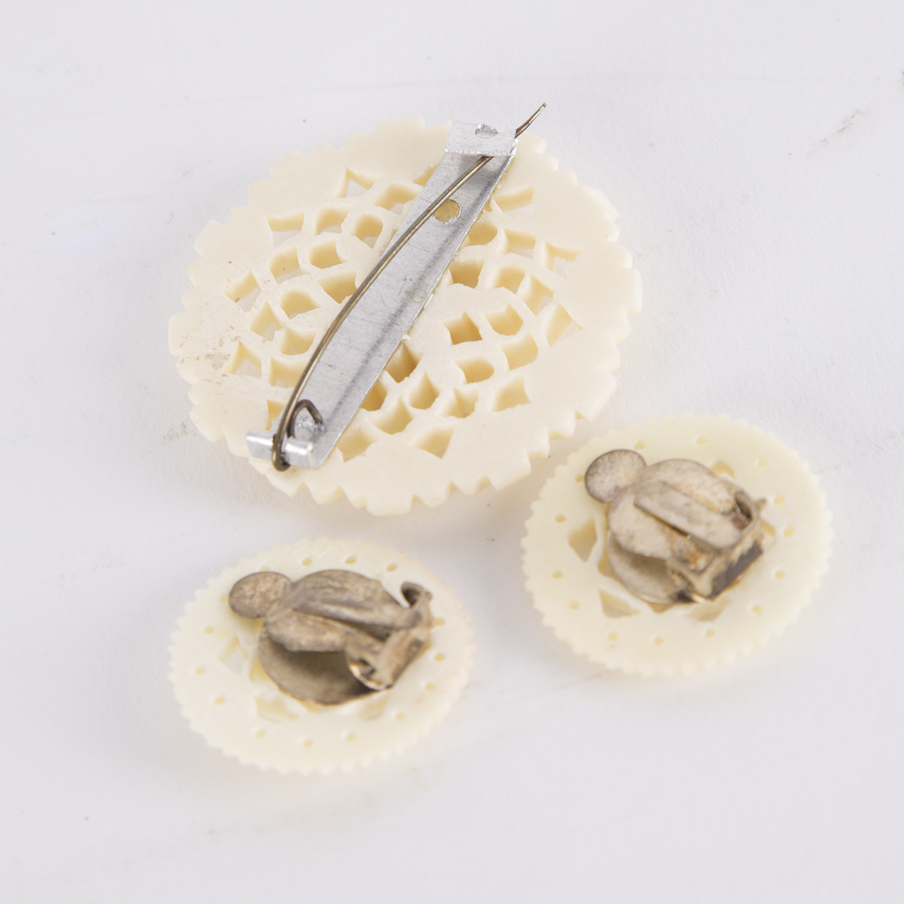 Vintage Celluoid Pin and Earring Set