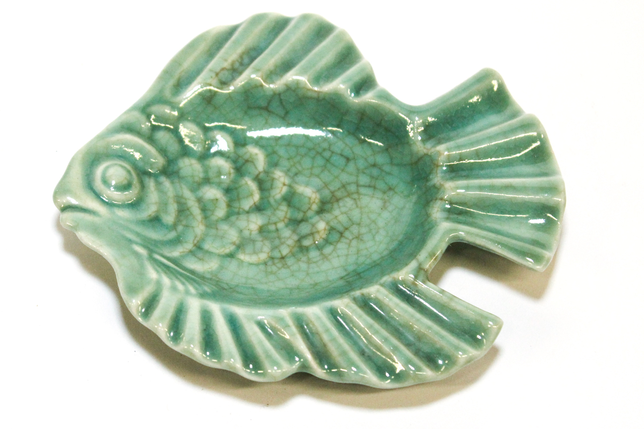 1945 Rookwood Pottery Green Fish Ash Receiver