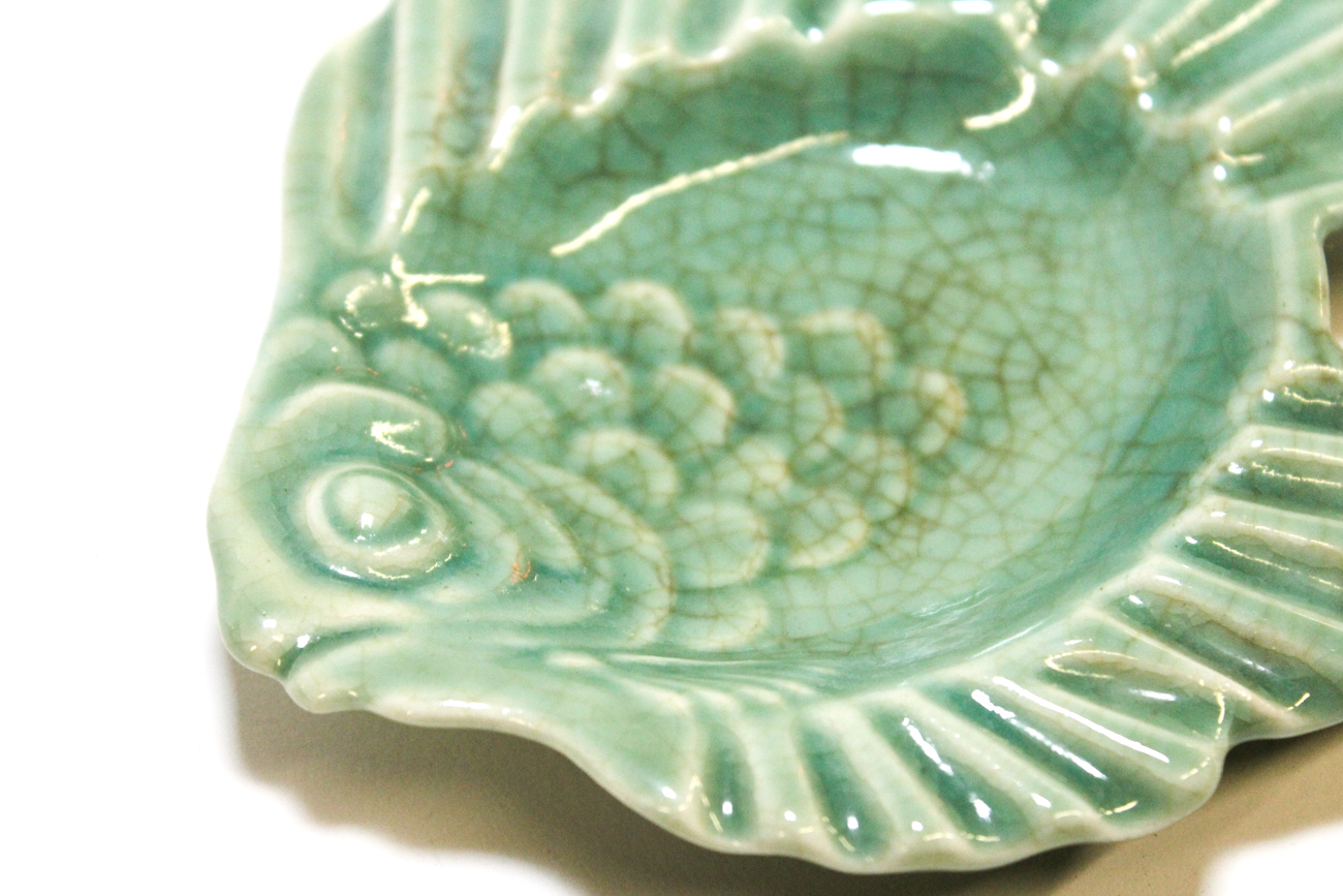 1945 Rookwood Pottery Green Fish Ash Receiver