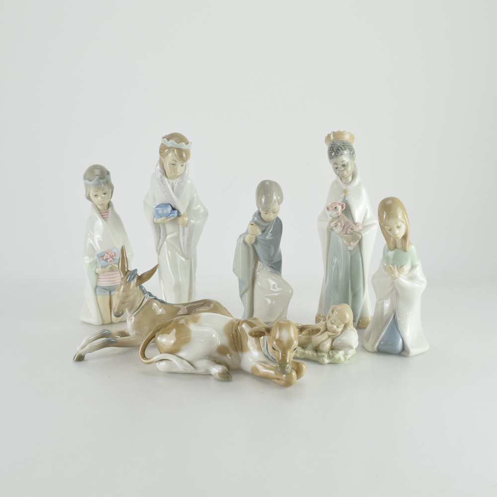 Lladró Children's Nativity Set
