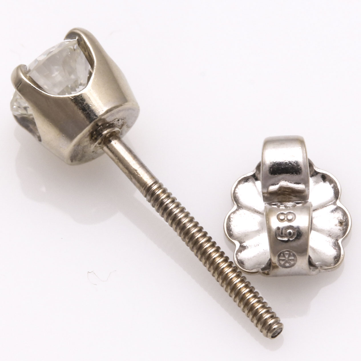 14K White Gold Diamond Stud Earring