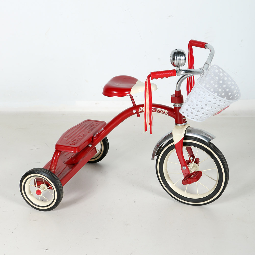 Retro red discount radio flyer tricycle