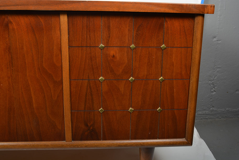 Lane Mid-Century Cedar Chest