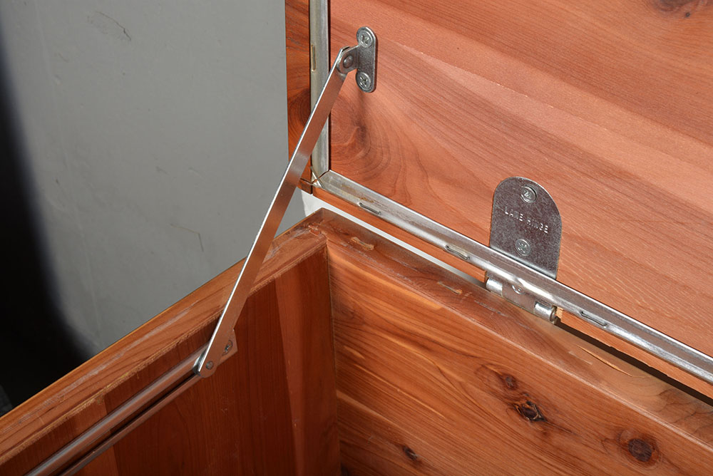 Lane Mid-Century Cedar Chest