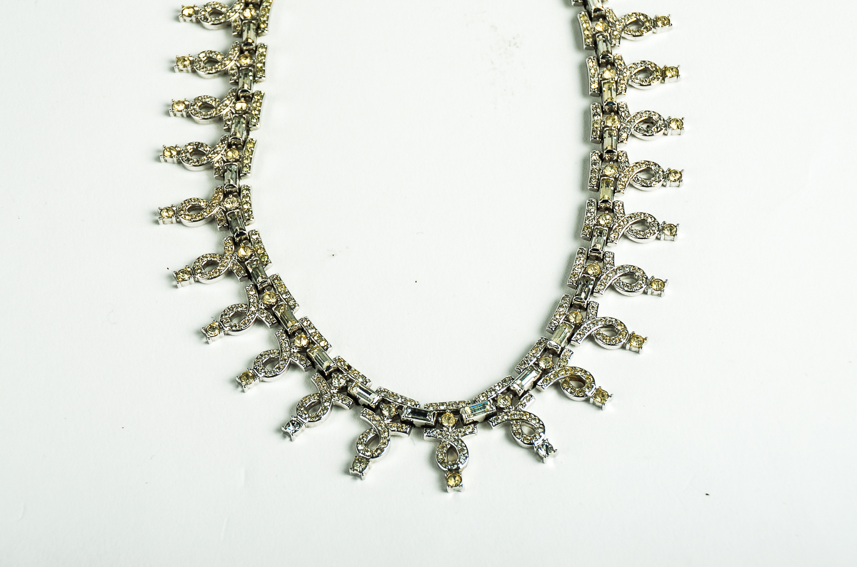 Art Deco Style Rhinestone Collar Necklace
