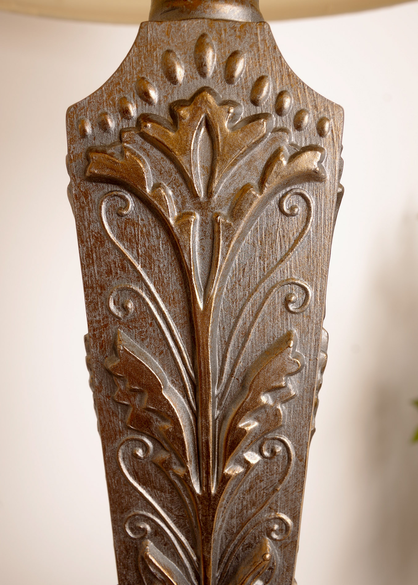 Metal Decorative Table Lamp