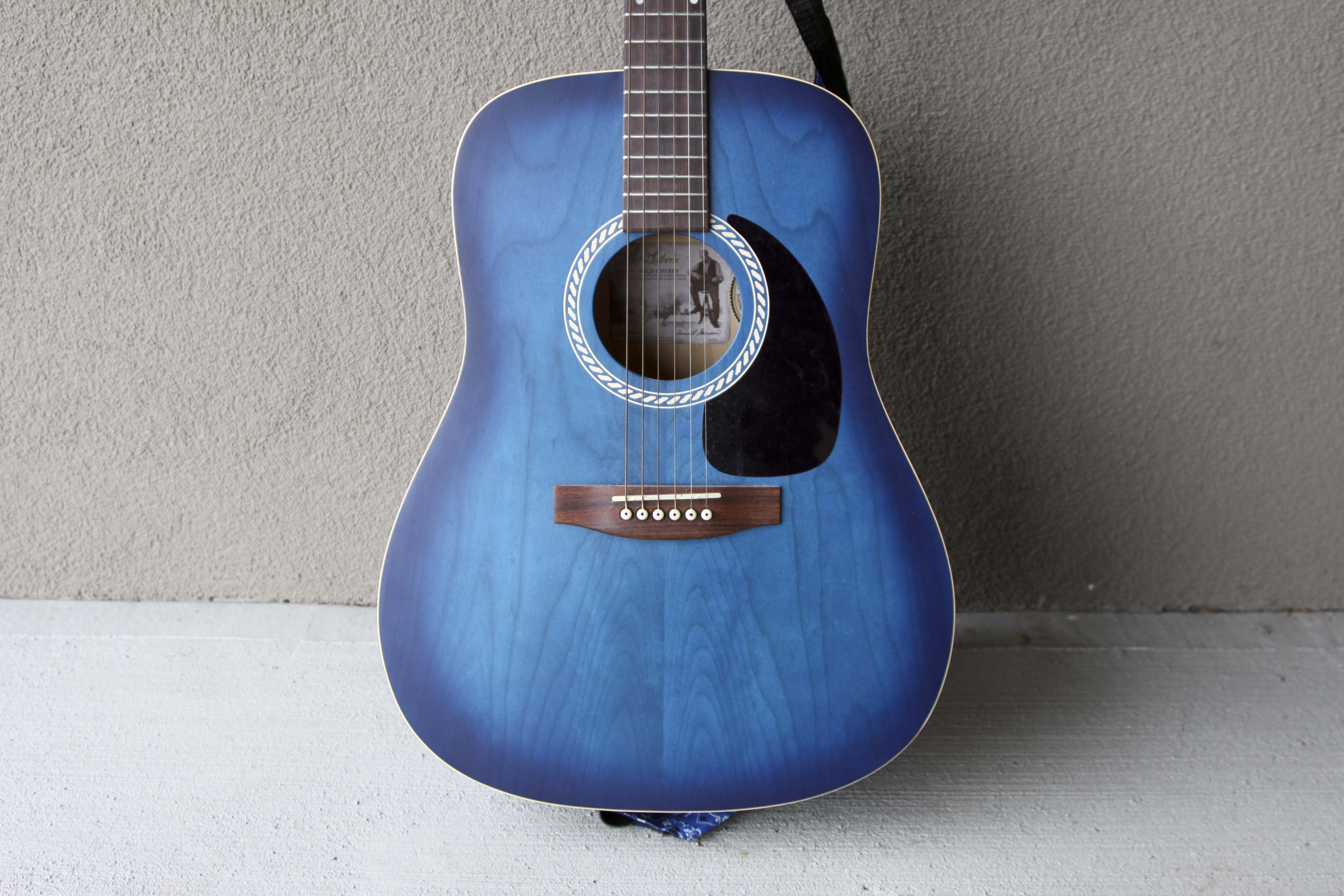 Art & Lutherie Blue Acoustic Guitar With Gigbag