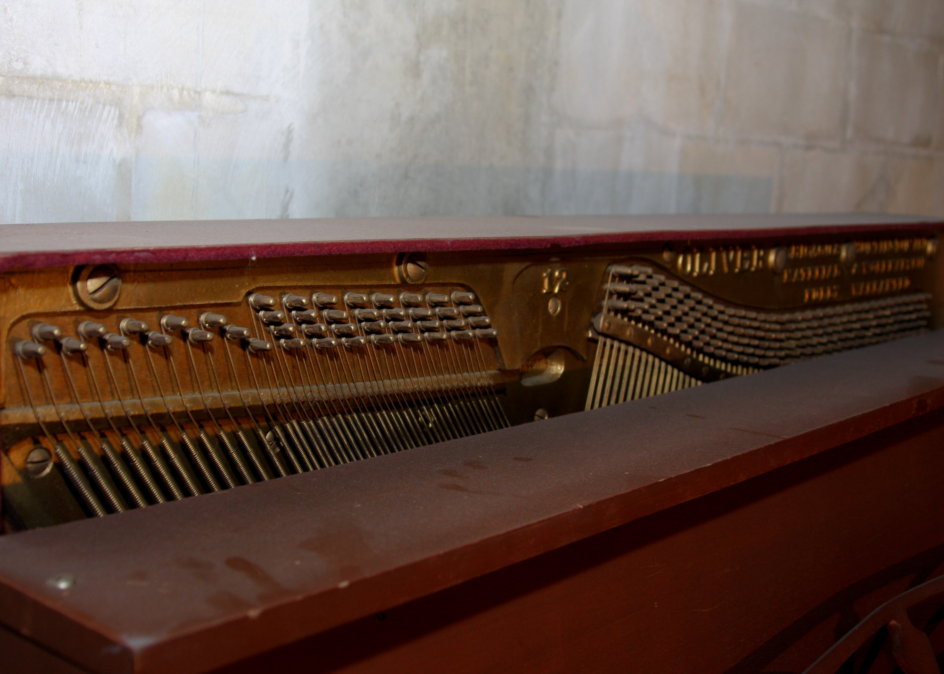 Oliver Upright Piano