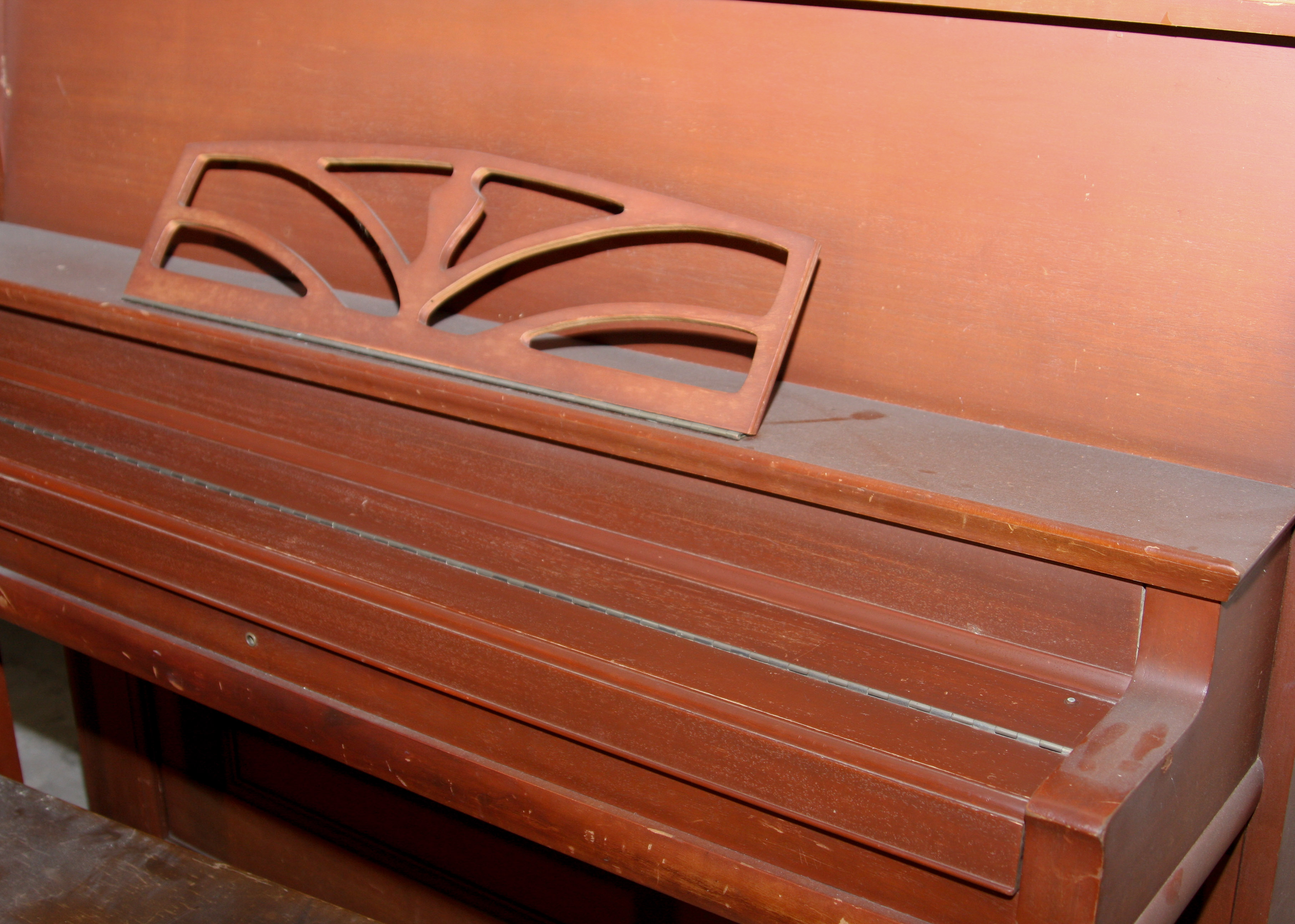 Oliver Upright Piano