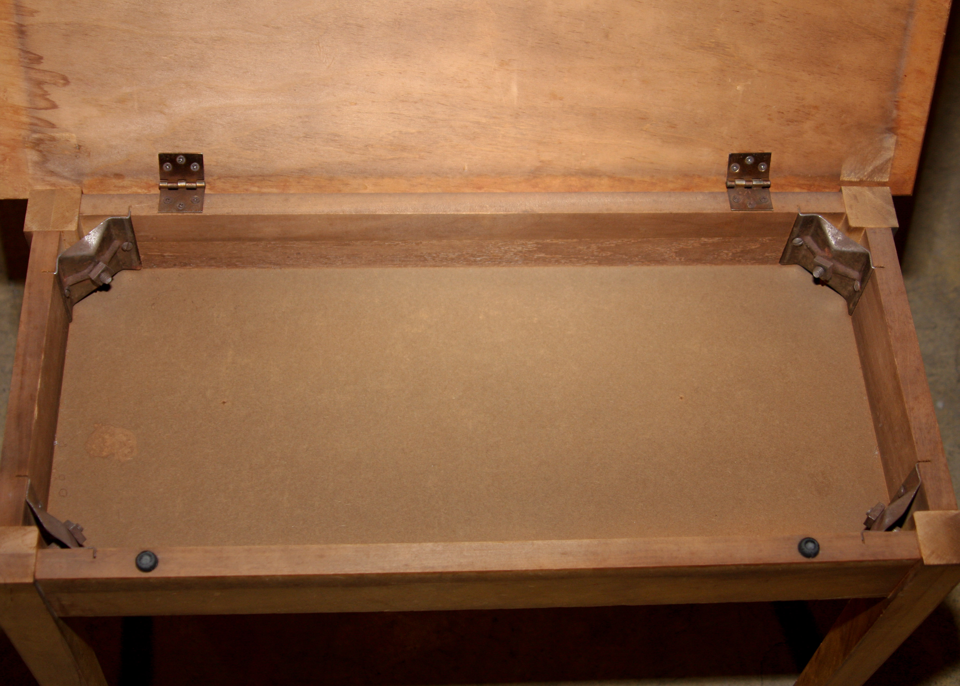 Oliver Upright Piano