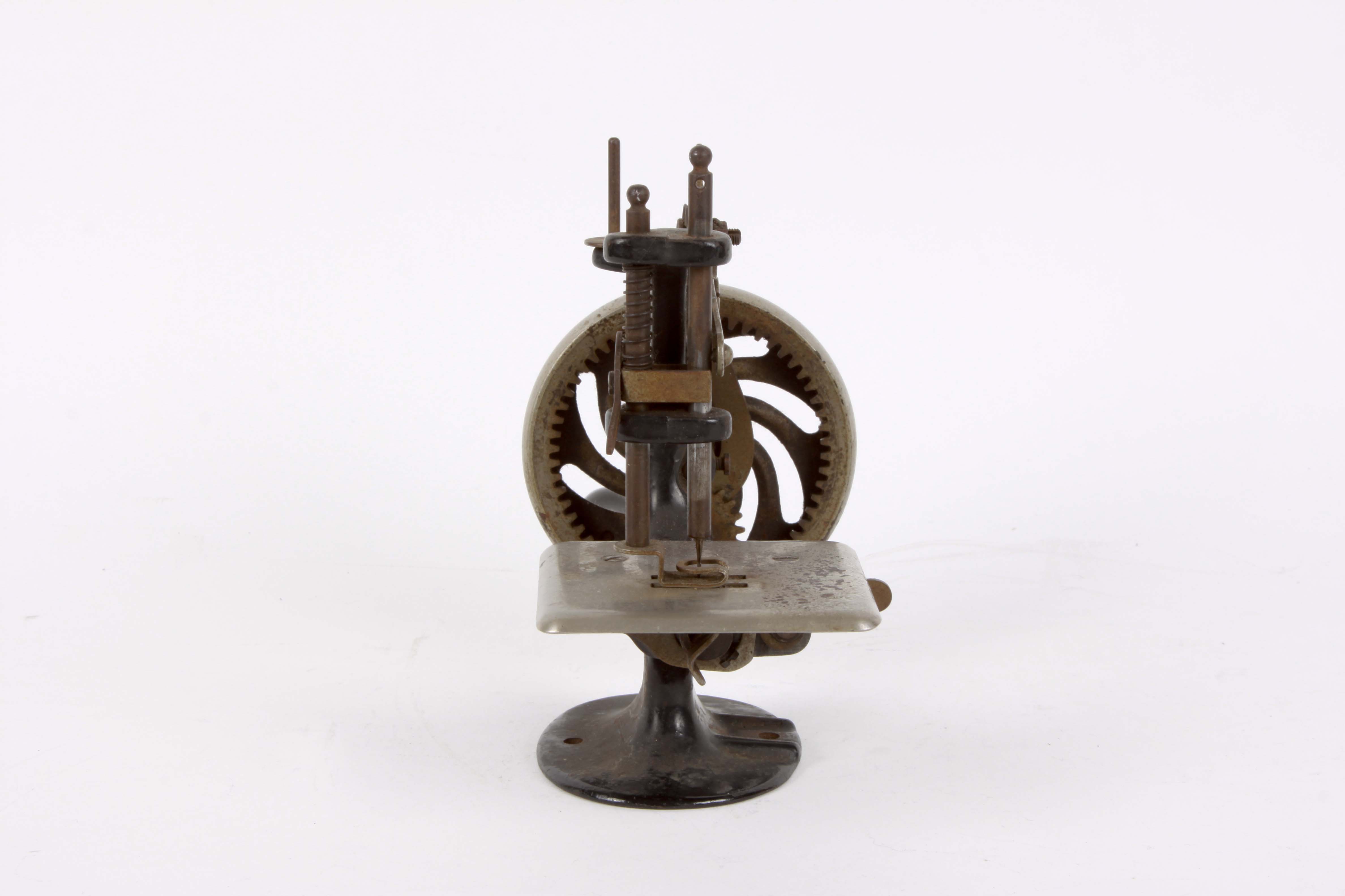 1920s Singer Child's Sewing Machine