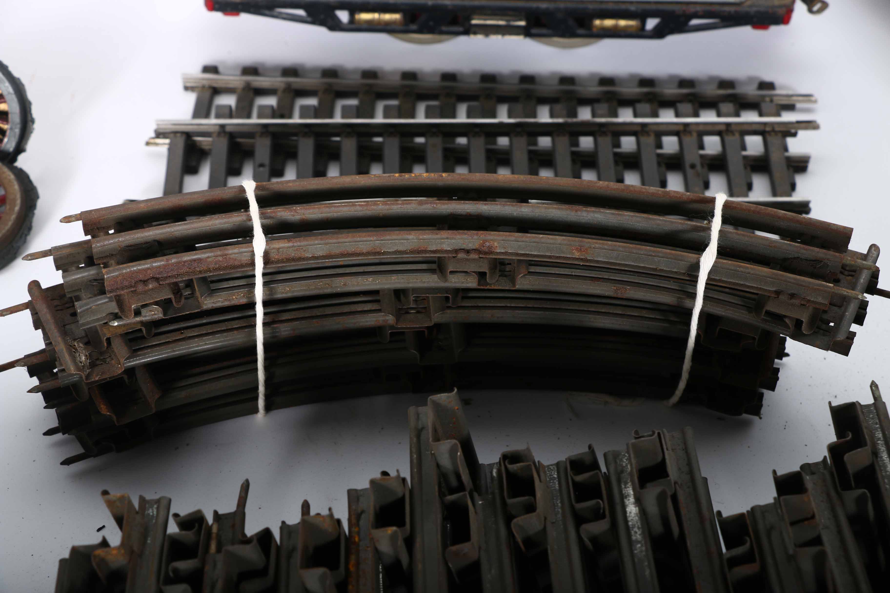 Antique Lionel Trains and Accessories