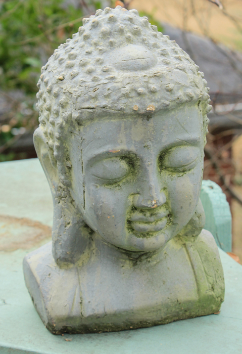 Budda Head Statue