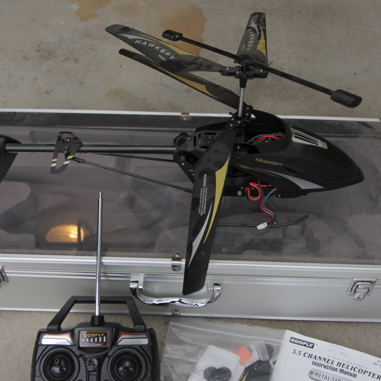 U.S. M41A3 Light Tank Toy and Egofly Helicopter