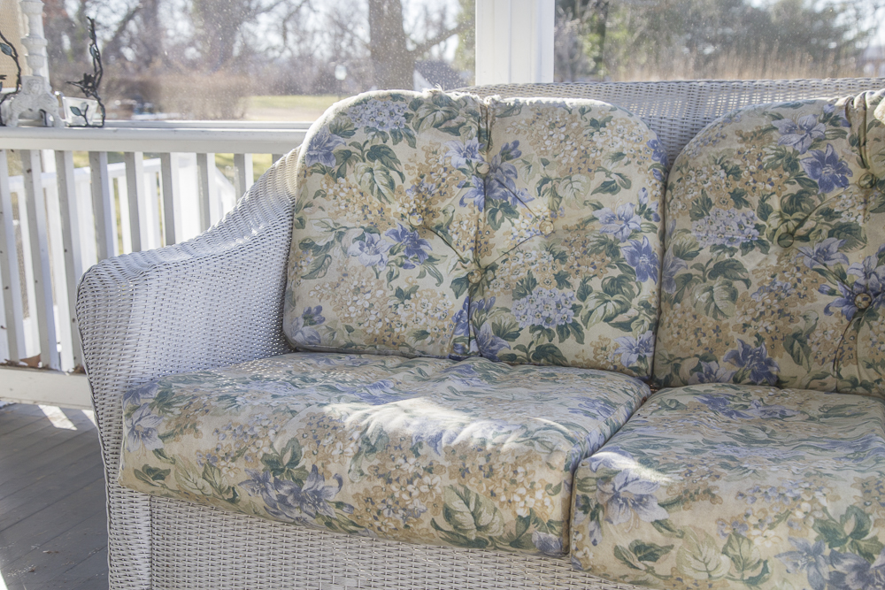 Lloyd Flanders White Wicker Love Seat with Cushions